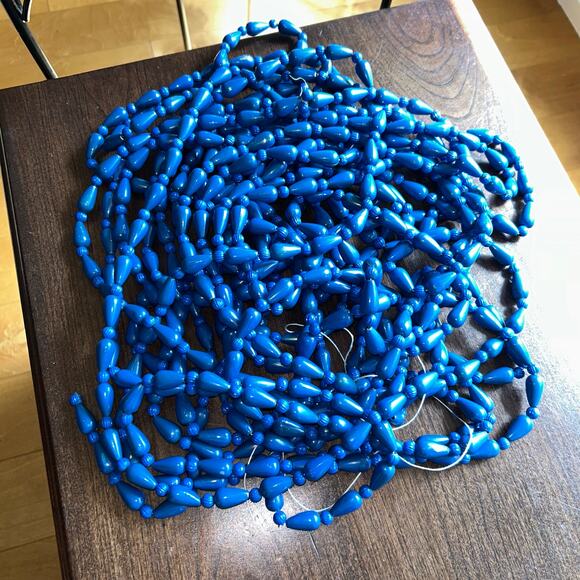 Vintage blue beaded garland Christmas tree decoration 50ft+ - Picture 1 of 3